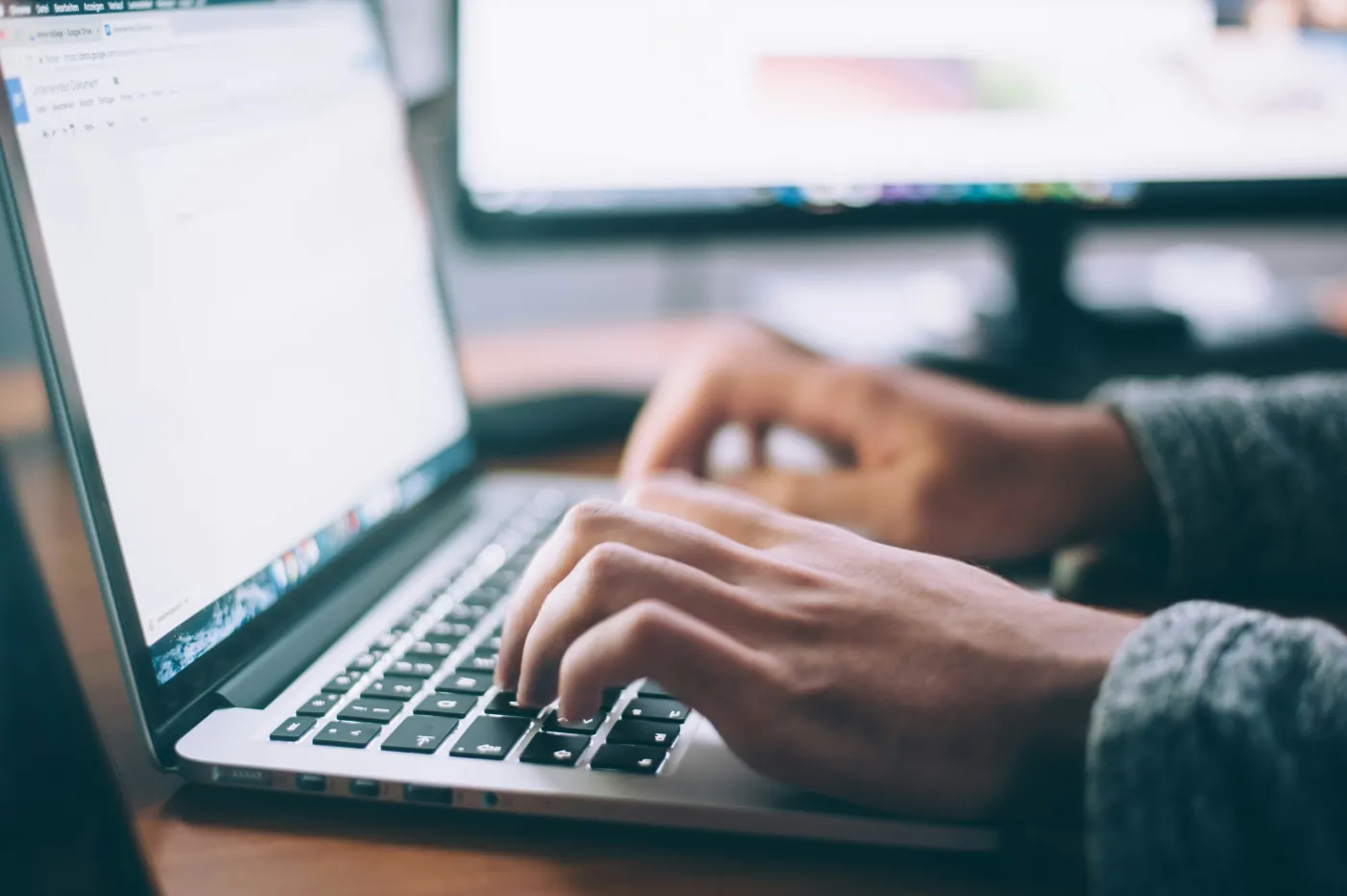 KNF rozszerza listę ostrzeżeń. Trafiły na nią trzy strony internetowe