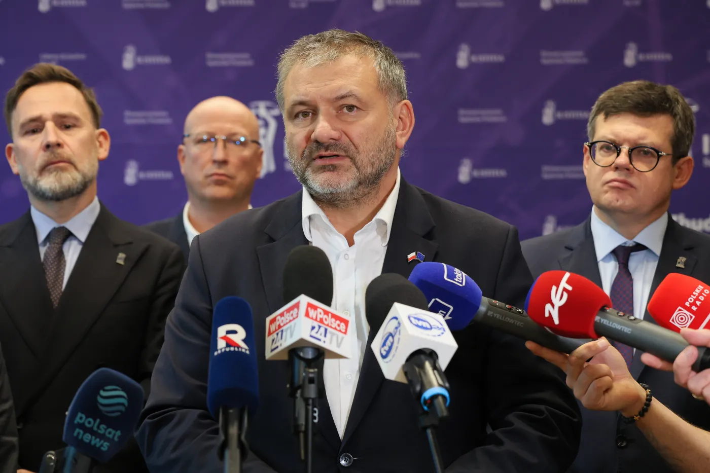 Koniec neoKRS? Minister Żurek przedstawia ustawę praworządnościową [NA ŻYWO]