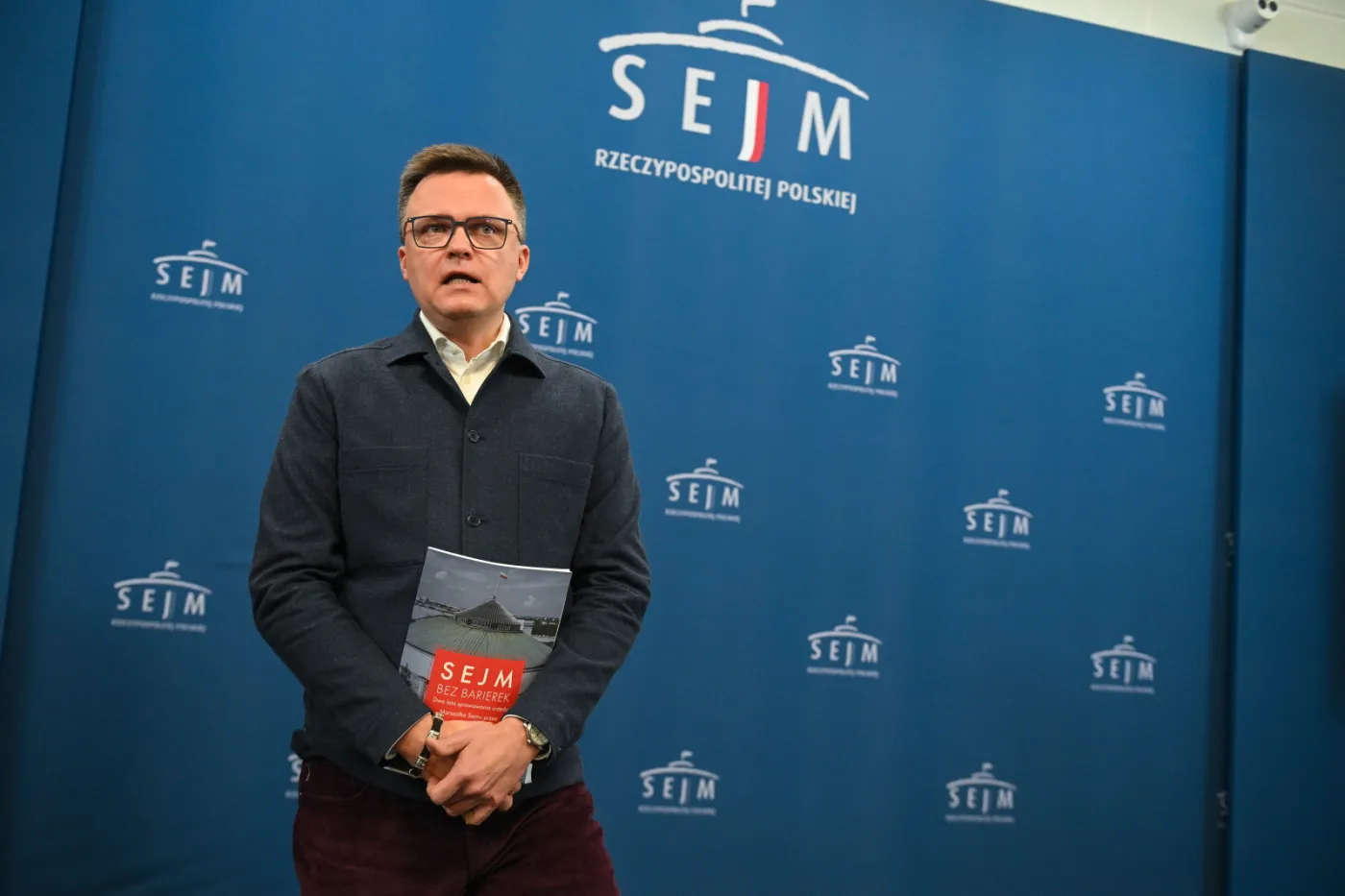 „To koniec epoki”. Hołownia odchodzi z funkcji marszałka i ujawnia kulisy swojej decyzji
