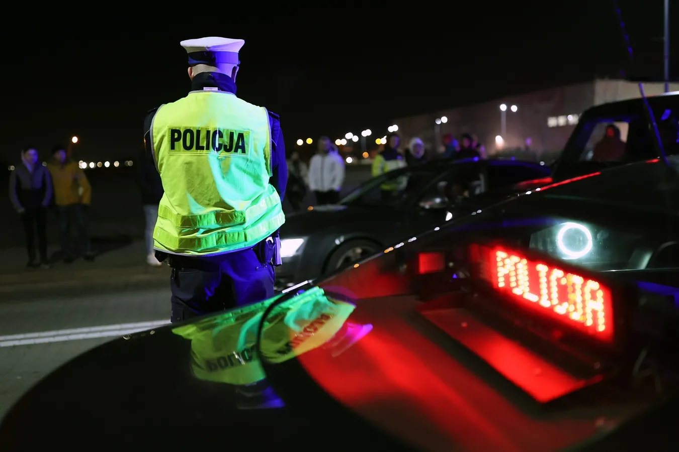 Policja w biurze... wicekomendanta policji. Miał prowadzić po kokainie i po alkoholu