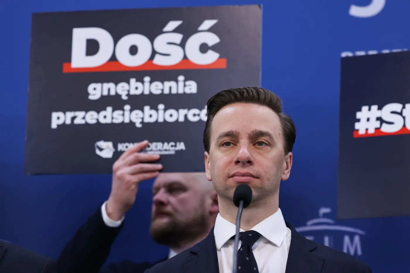 KSeF rusza od 1 lutego 2026. Konfederacja ostrzega przedsiębiorców i domaga się wstrzymania