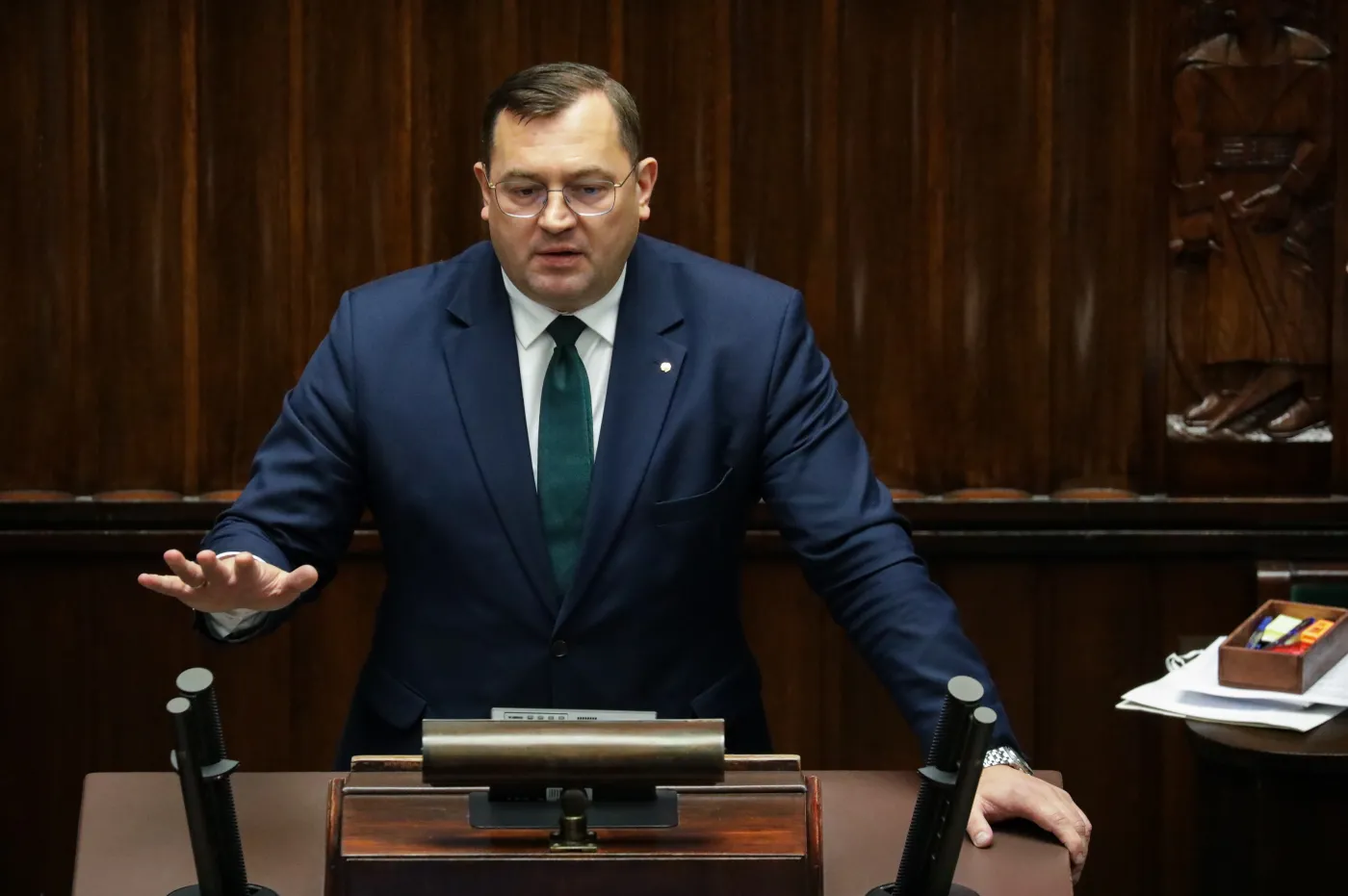 Komisja zdecydowała ws. ministra rolnictwa. Wotum nieufności odrzucone jednym głosem