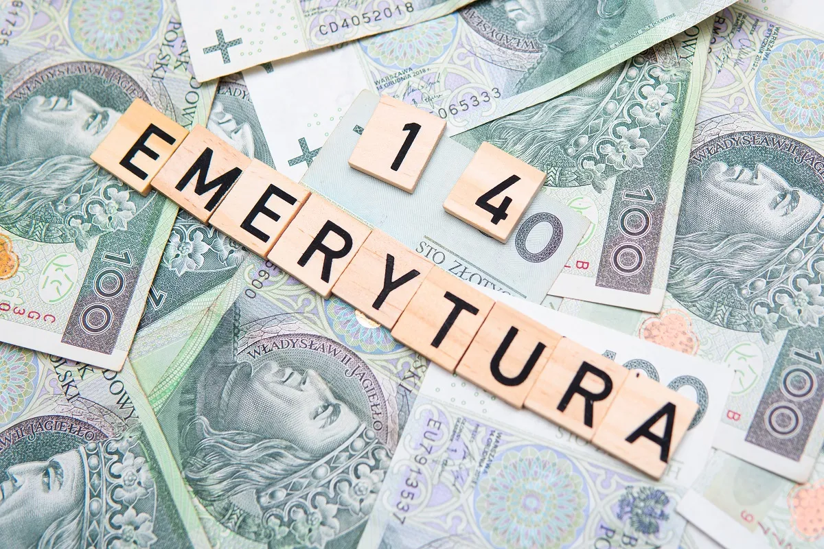 14 emerytura pieniądze emeryci renciści
