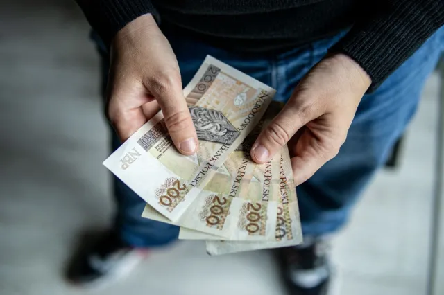 Koniec 800 plus i nowe świadczenie? W Sejmie zapadła ostateczna decyzja