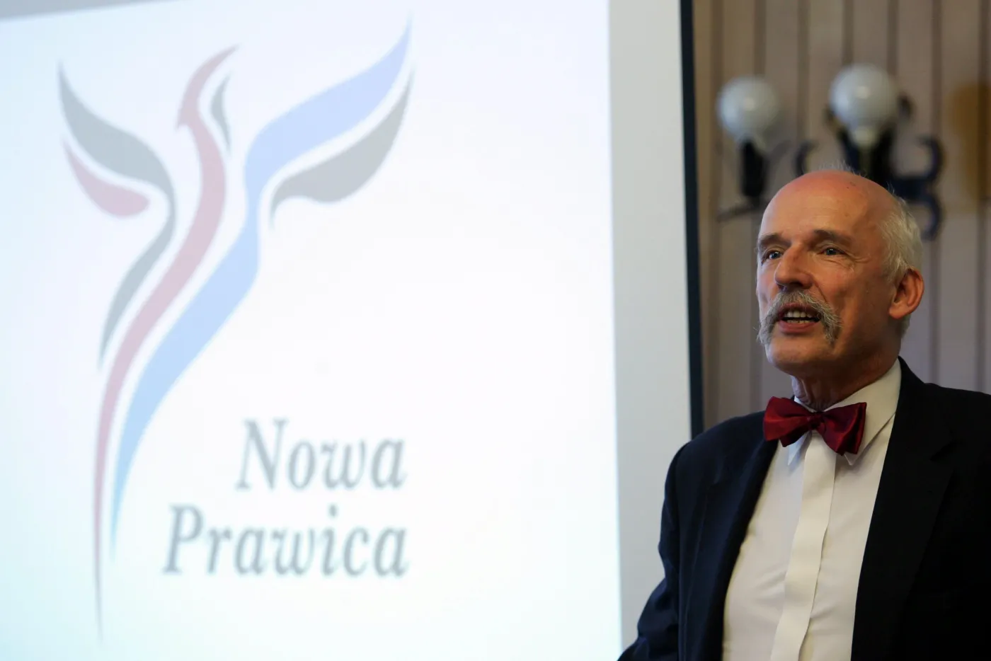Korwin-Mikke oskarża PSL o fałszerstwa wyborcze