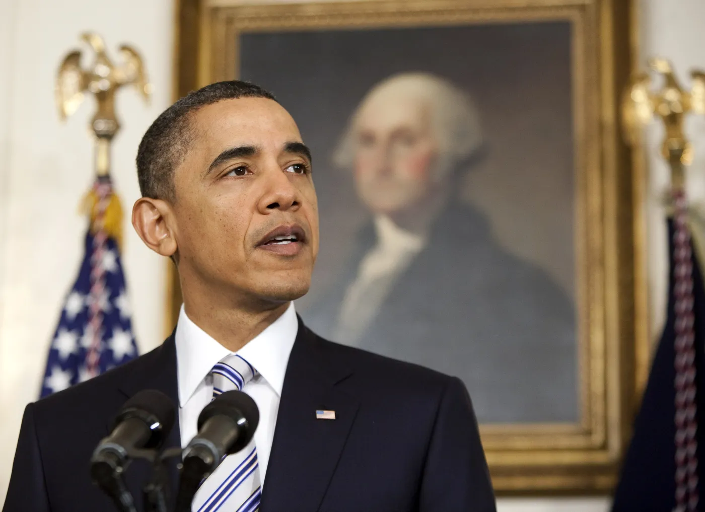 Obama przeprasza za incydent ze spaleniem Koranu