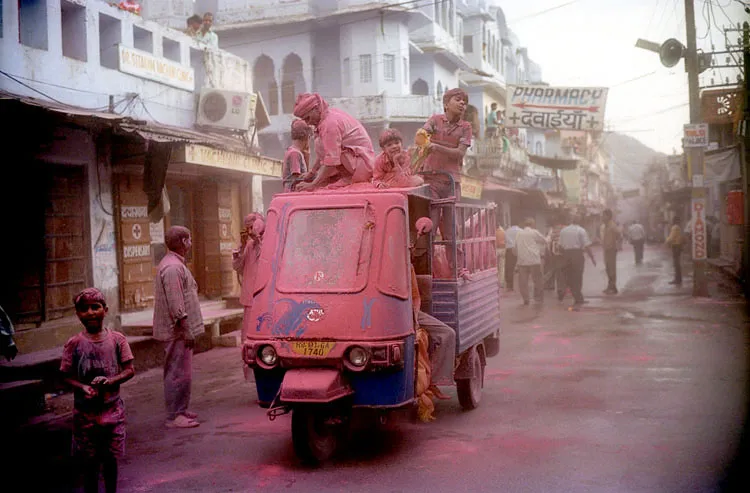 1252322-holi-jpereira-net.jpg
