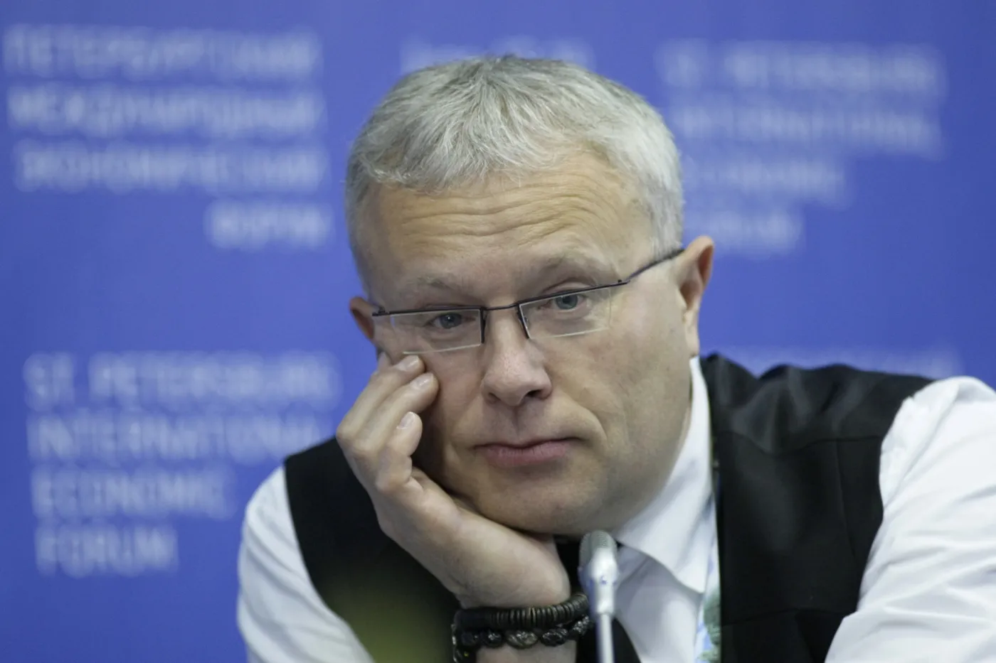 807325-alexander-lebedev.jpg