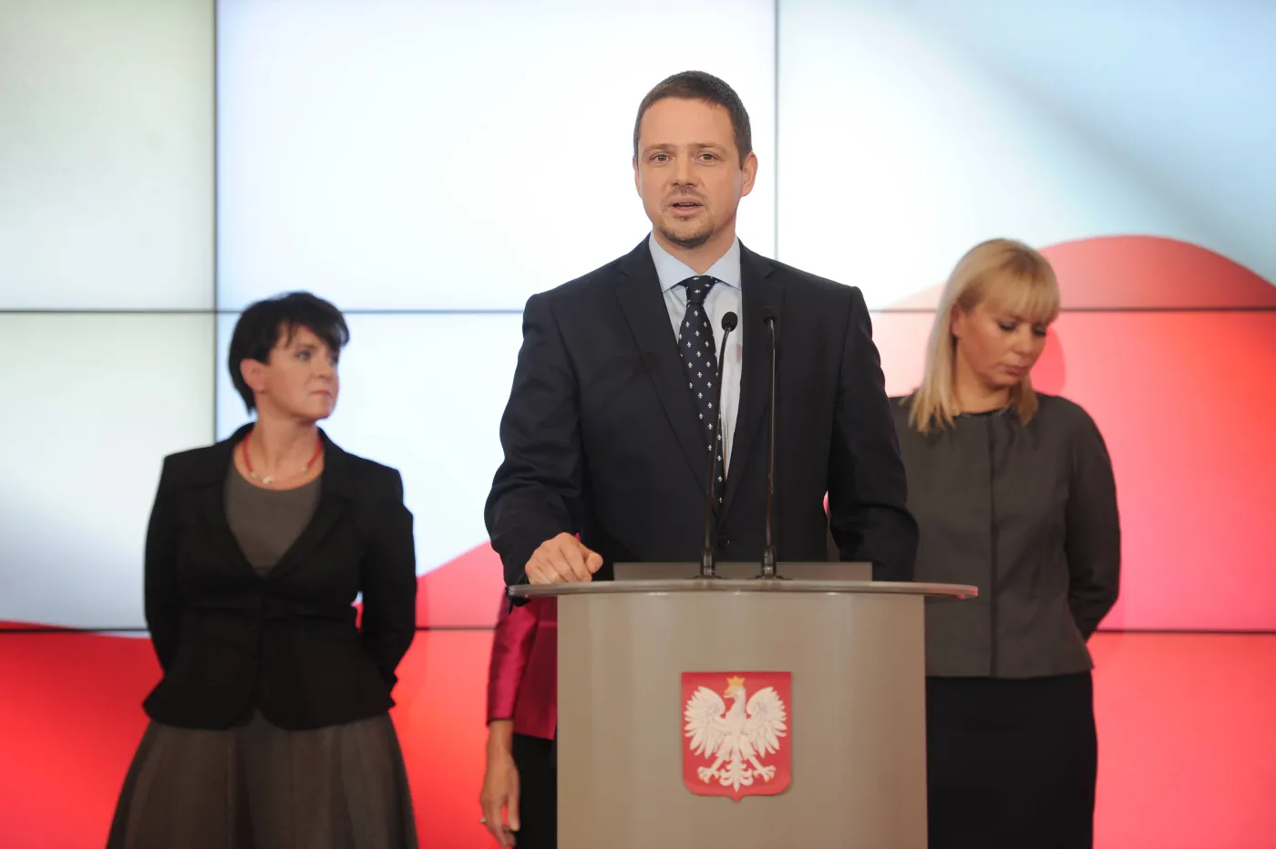 1564836-rafal-trzaskowski.jpg