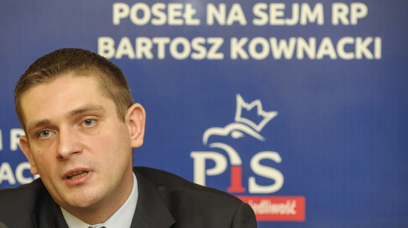 Czemu na Powązkach chowają komunistycznych dygnitarzy? PiS chce wyjaśnień od MON
