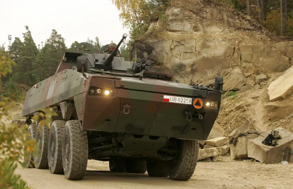 1649141-pojazd-kto-rosomak.jpg