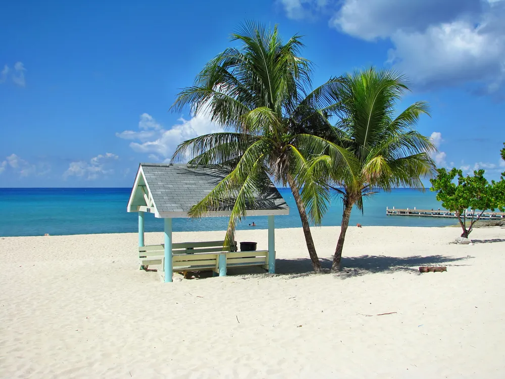 1650864-seven-mile-beach.jpg