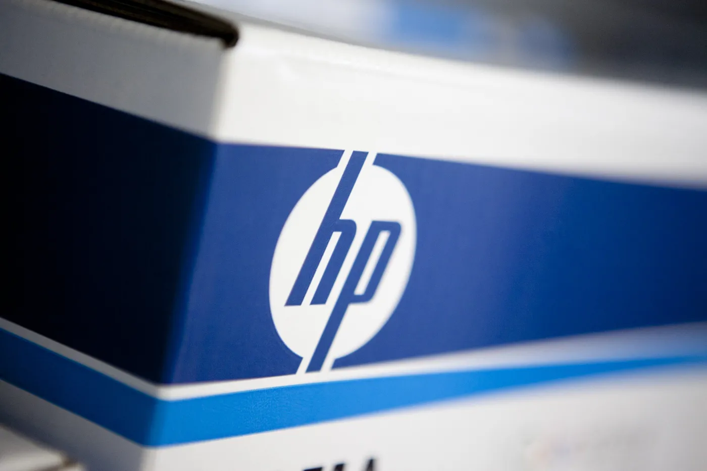 Logo Hewlett-Packard. Fot. Andrew Harrer/Bloomberg