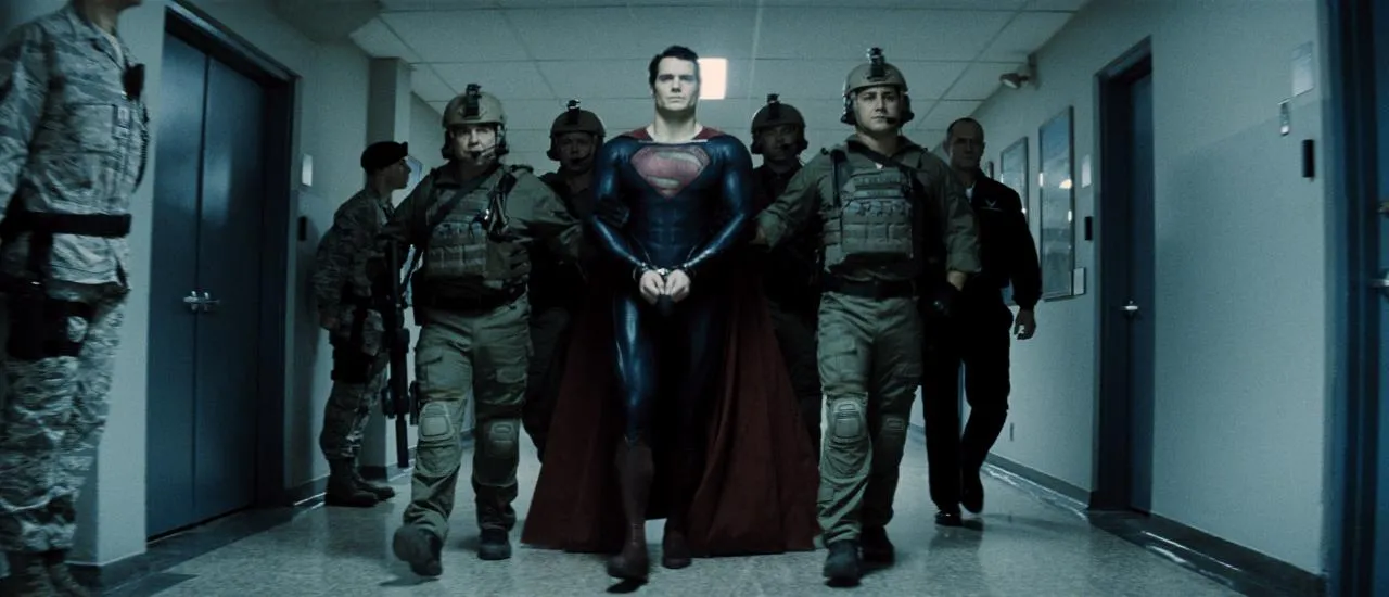 1347452-man-of-steel-17.jpg