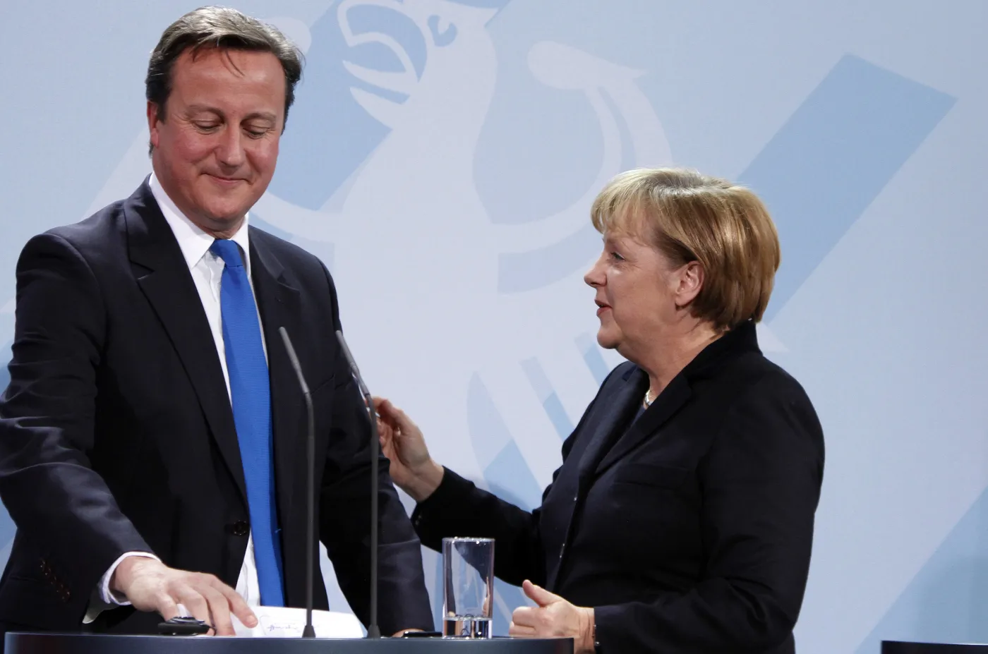 Merkel do Camerona: trzeba szukać kompromisu