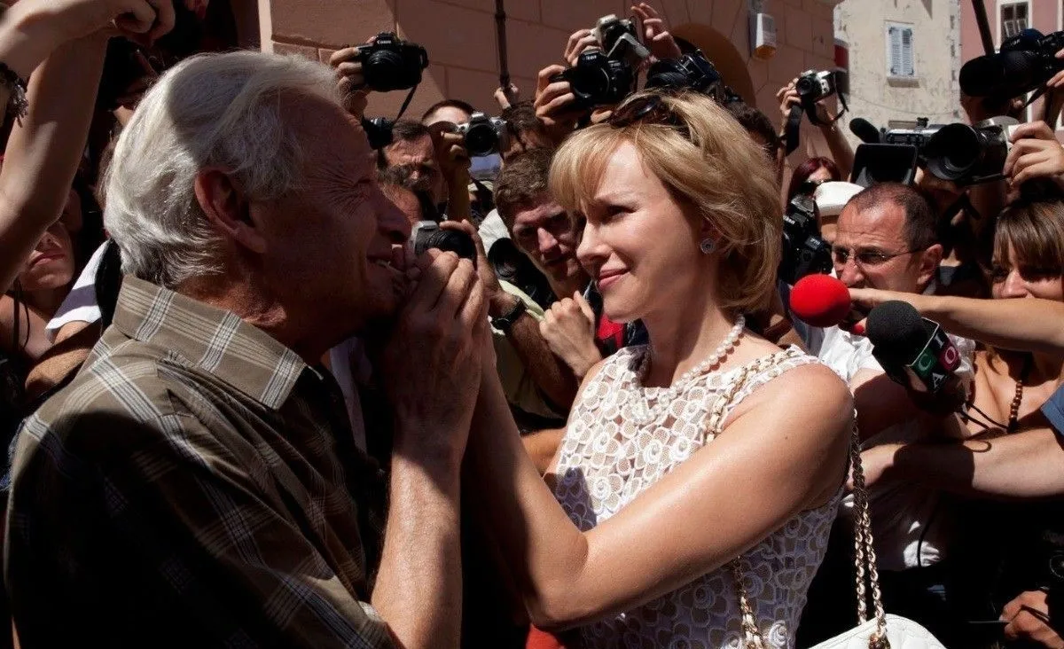 1484194-diana-naomi-watts.jpg