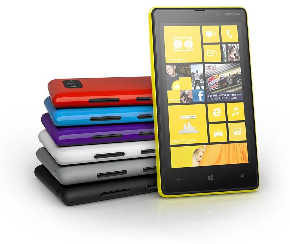 1392149-nokia-lumia-820.jpg
