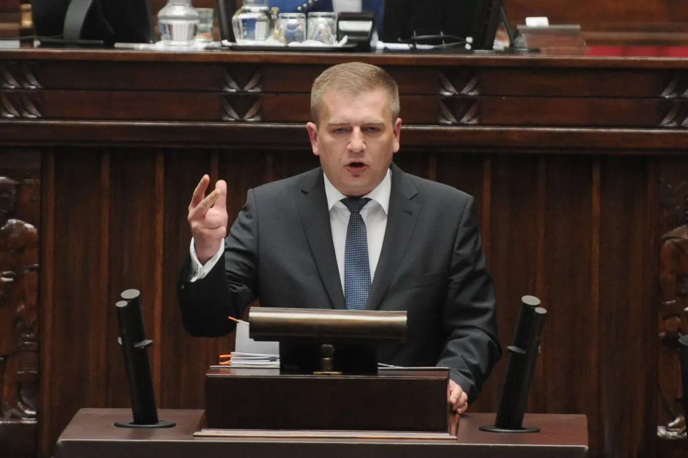 Arłukowicz: Dość szantażowania pacjentów na przełomie roku