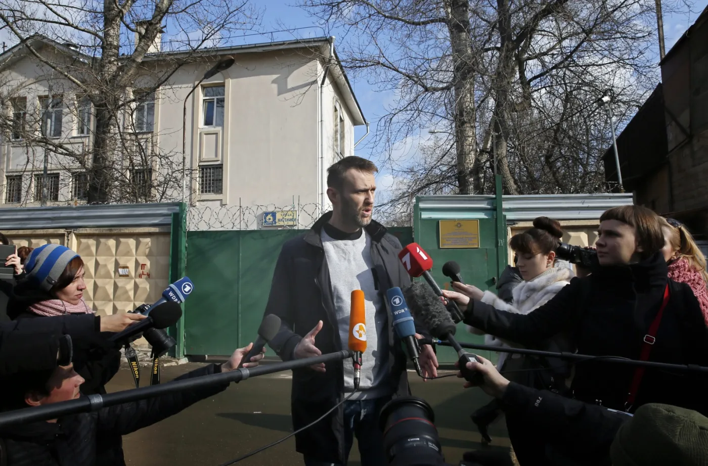 Nawalny wyszedł na wolność