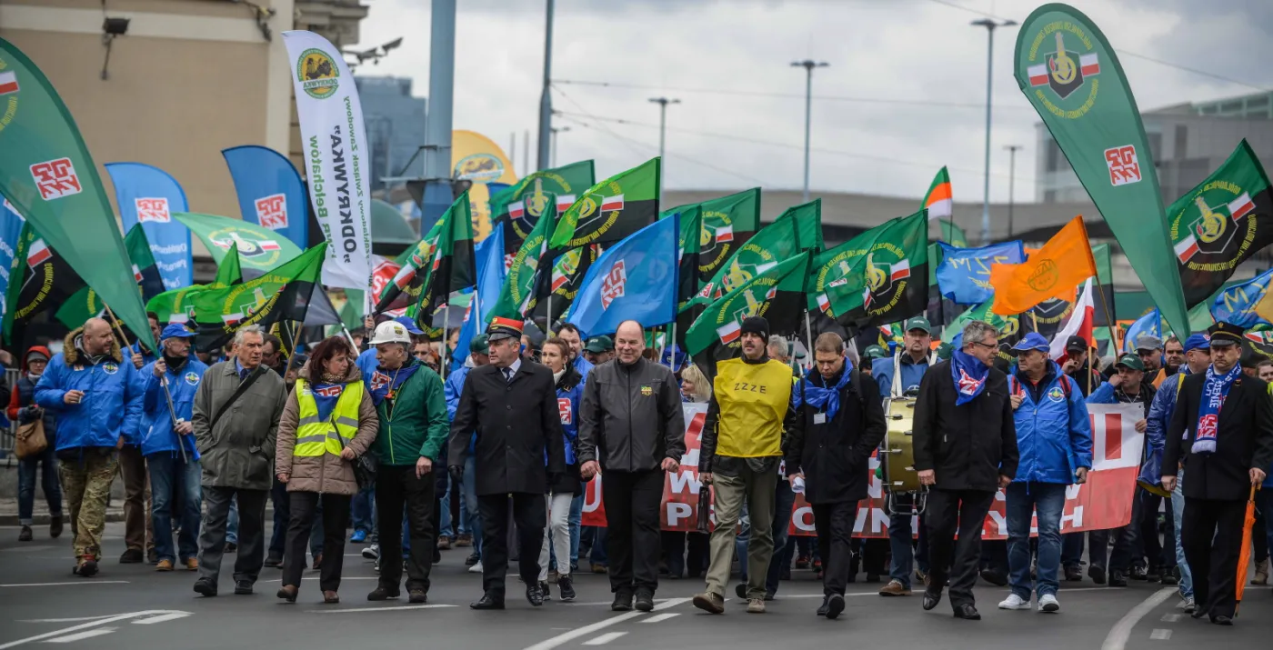 2150481-marsz-gwiazdzisty.jpg