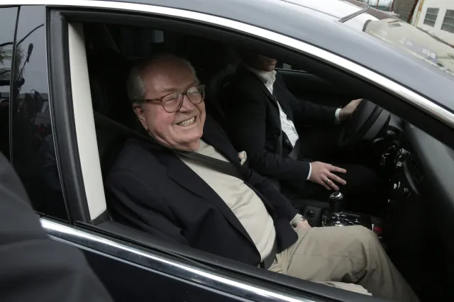 Zawieszony Jean-Marie Le Pen: Marine Le Pen mnie zdradziła. Wstydzę się, że nosi moje nazwisko