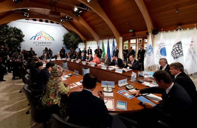 Podsumowanie szczytu G7: Sygnał dla Moskwy i postęp w sprawie klimatu