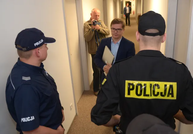 "Brak profesjonalizmu". Ministerstwo Sprawiedliwości o akcji ABW we "Wprost"