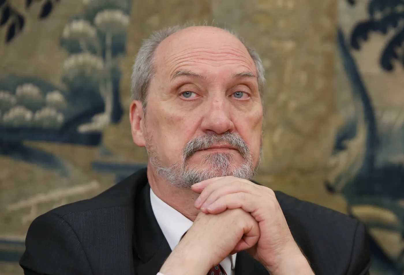 Macierewicz: Generał Błasik poległ w zamachu smoleńskim
