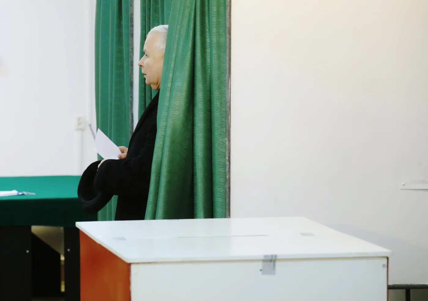 2007338-jaroslaw-kaczynski.jpg