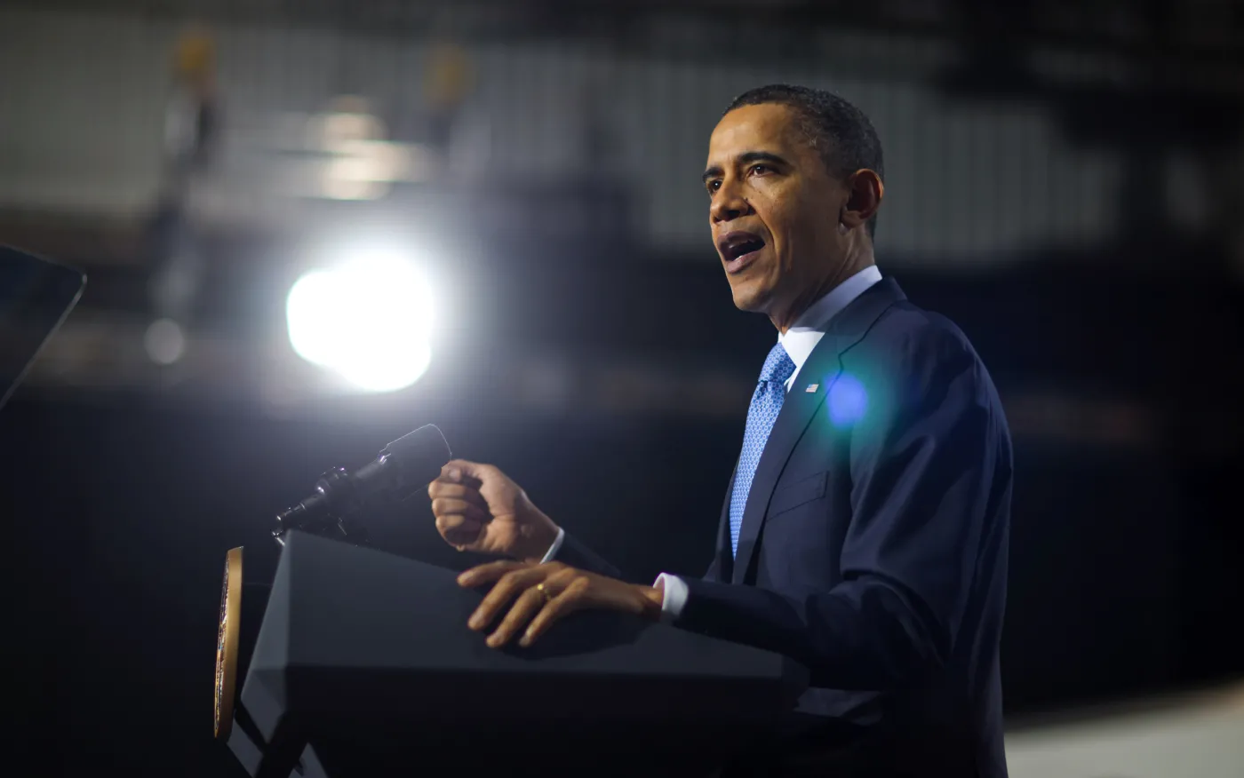Prezydent USA Barack Obama przemawia do pracowników UPS w zakładzie w Landover, Maryland, USA