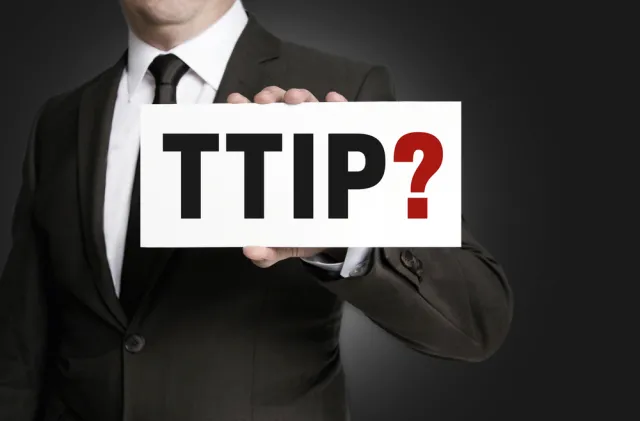 Świetlik: Po TTIP konsumenci będą królikami doświadczalnymi