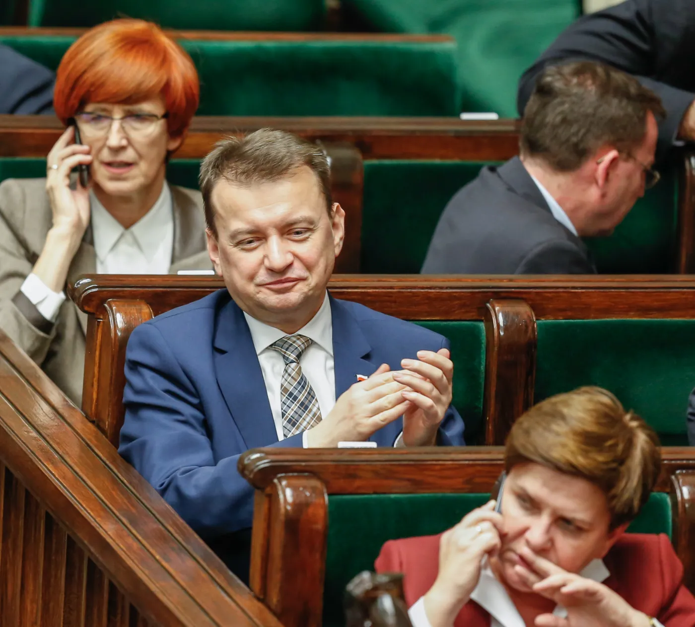 Błaszczak o odebraniu ochrony BOR byłym prezydentom: Na mocy ustawy są chronieni tylko na terytorium Rzeczpospolitej Polskiej. Prawa trzeba przestrzegać