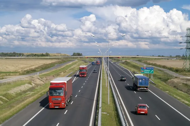 (Mało) inteligentny system transportu