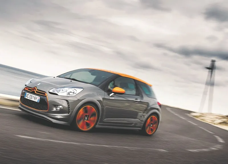2380523-citroen-ds3-racing.jpg