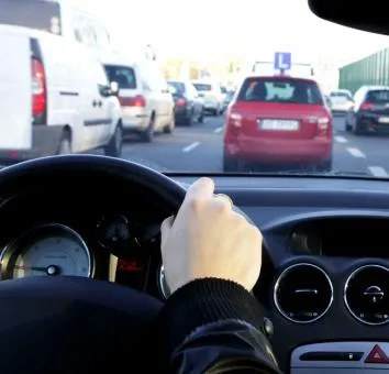 Handlowiec może spać na koszt szefa bez PIT