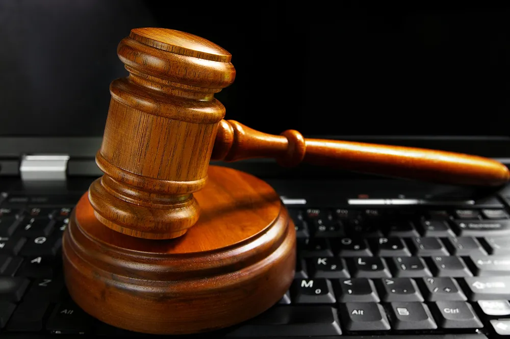 Spór o adres internetowy: Przedsiębiorca zaskarży domenę, ale sąd nie musi pozwu rozpatrzyć