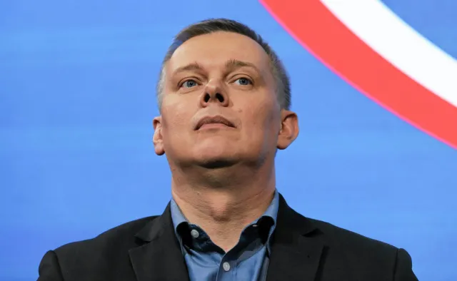 Siemoniak: Obrona terytorialna to wielkie show i propaganda