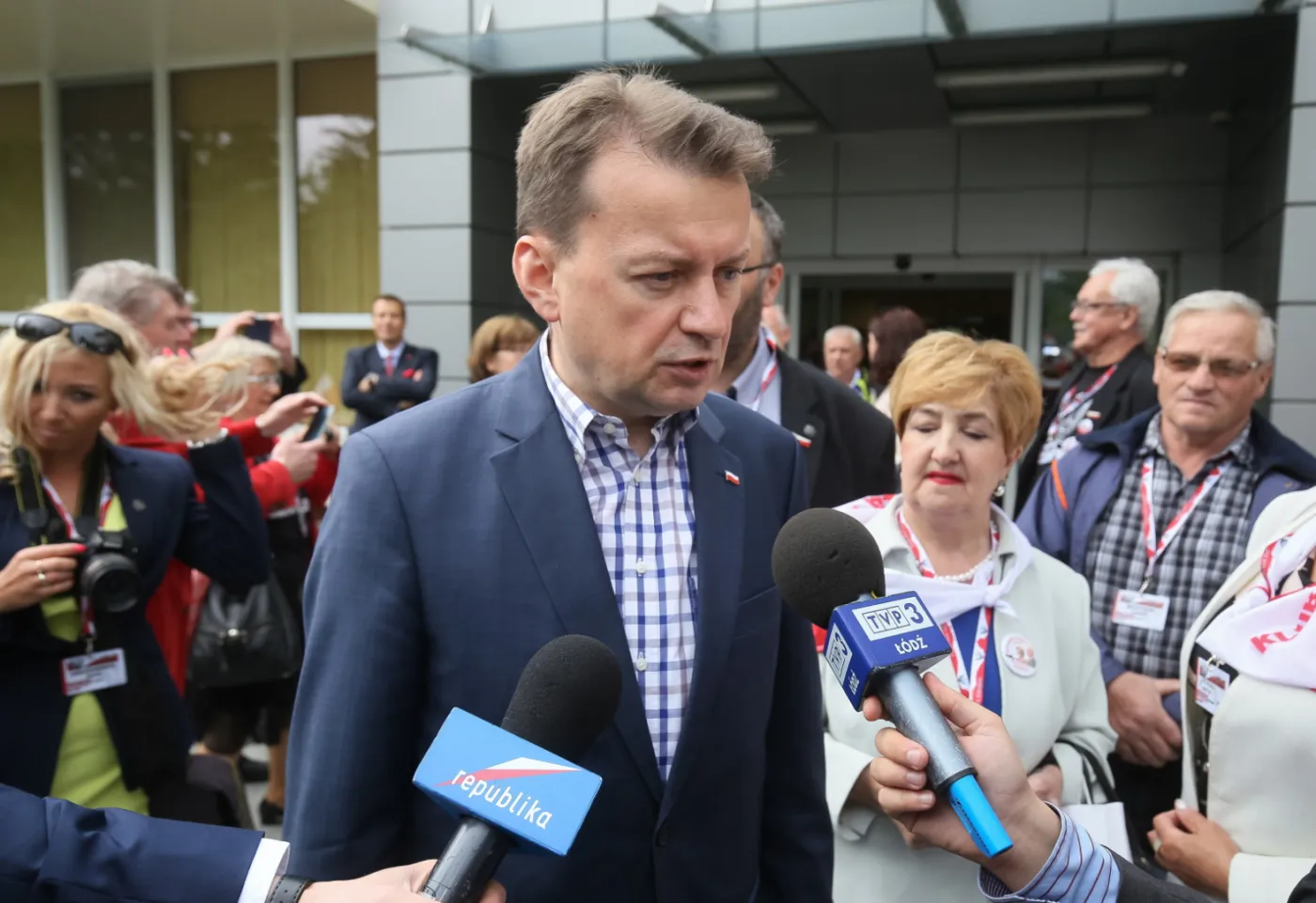 PO pyta Błaszczaka, czy "córką leśniczego" jest jedna z policjantek