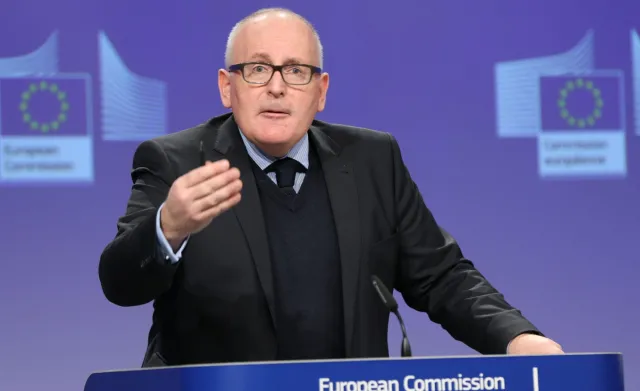 KE zmienia decyzję, będzie konferencja Timmermansa w sprawie Polski