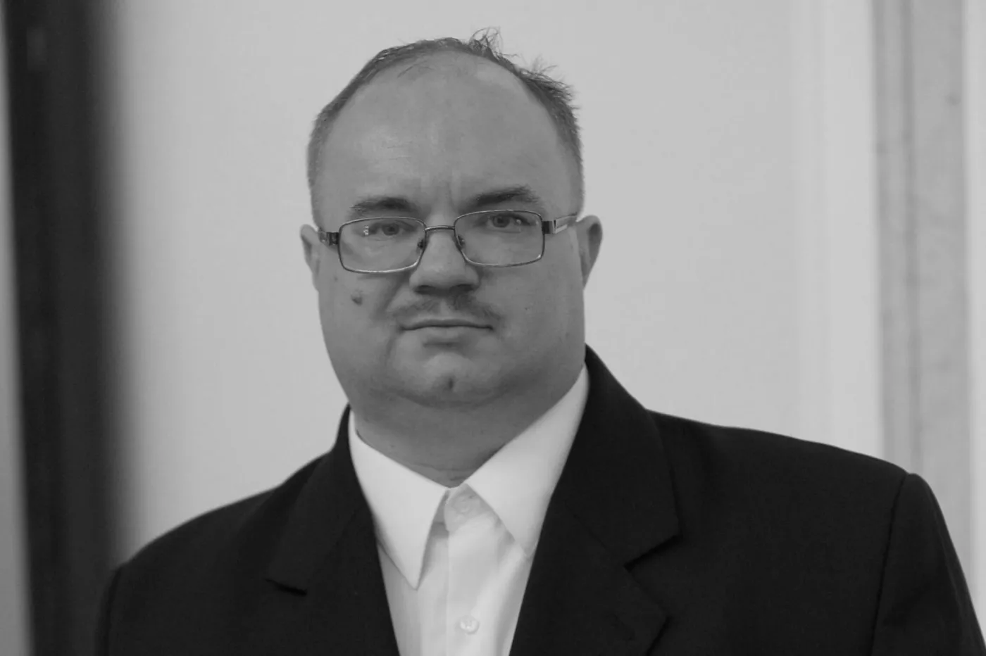 Porwich: trzeba wyjaśnić jacy "smutni panowie" odwiedzali Wójcikowskiego