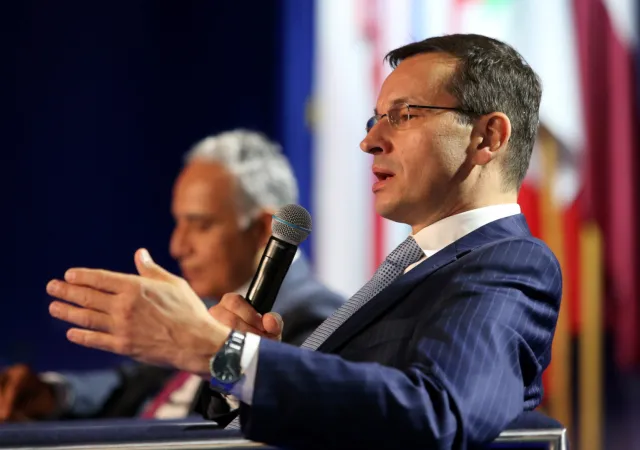 Morawiecki: W budżecie nie ma miejsca na szaleństwa. Na 500 plus dla seniorów musimy poczekać [WYWIAD]