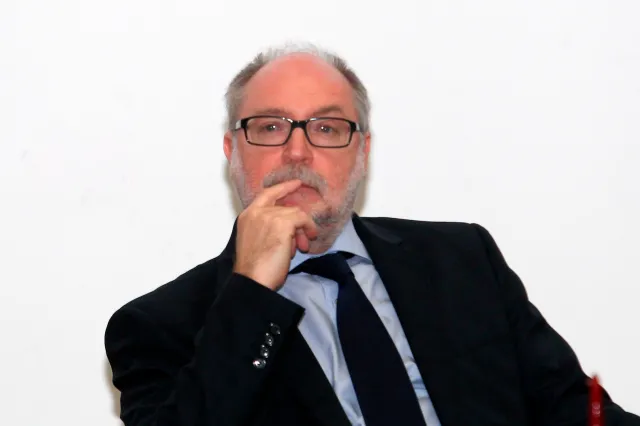 Prezes URE: Ceny prądu i ciepła wzrosną. O maksymalnie kilka złotych miesięcznie