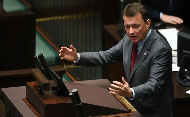Błaszczak: Ustawa dezubekizacyjna nie obejmie byłych milicjantów, strażaków czy lekarzy