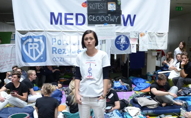 Prezydent nie zaangażuje się w sprawę rezydentów. "Nie została wyczerpana możliwość kompromisu"