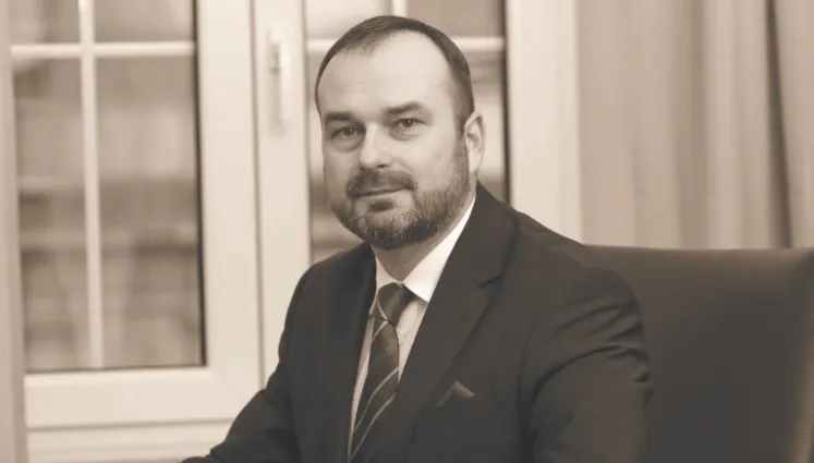 Gutowski: Zarzuty dla mec. Grzegorza M. są wizerunkowo katastrofalne dla całej adwokatury