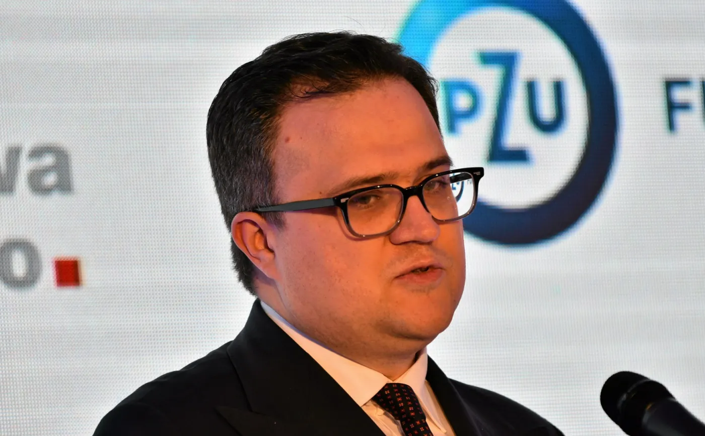 Prezes Pekao z glejtem KNF