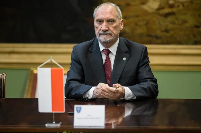MON wycofuje wnioski o awanse generalskie