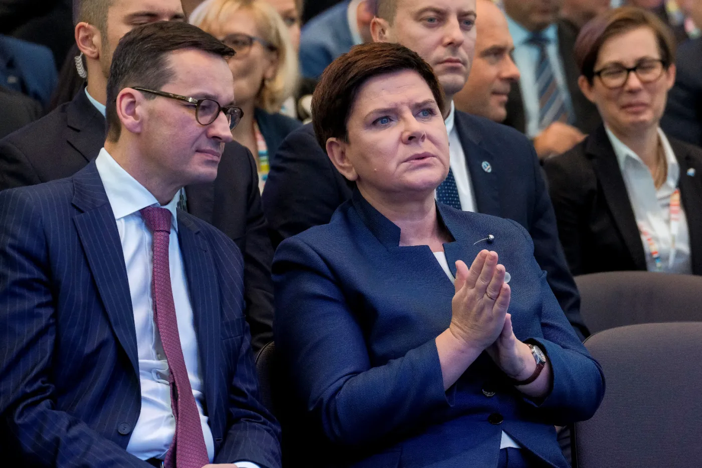 Politycy PiS zdradzają kulisy rezygnacji premier Szydło. "Rządzenie to sztafeta. Czasem trzeba wymienić lidera"