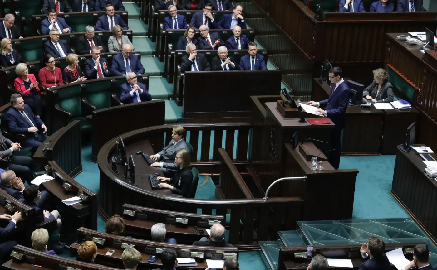 Morawiecki: Sądy były i są kulą u nogi procesów gospodarczych