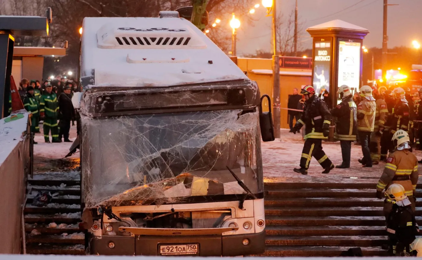 Rosja: W wypadku z udziałem autobusu zginęły cztery osoby